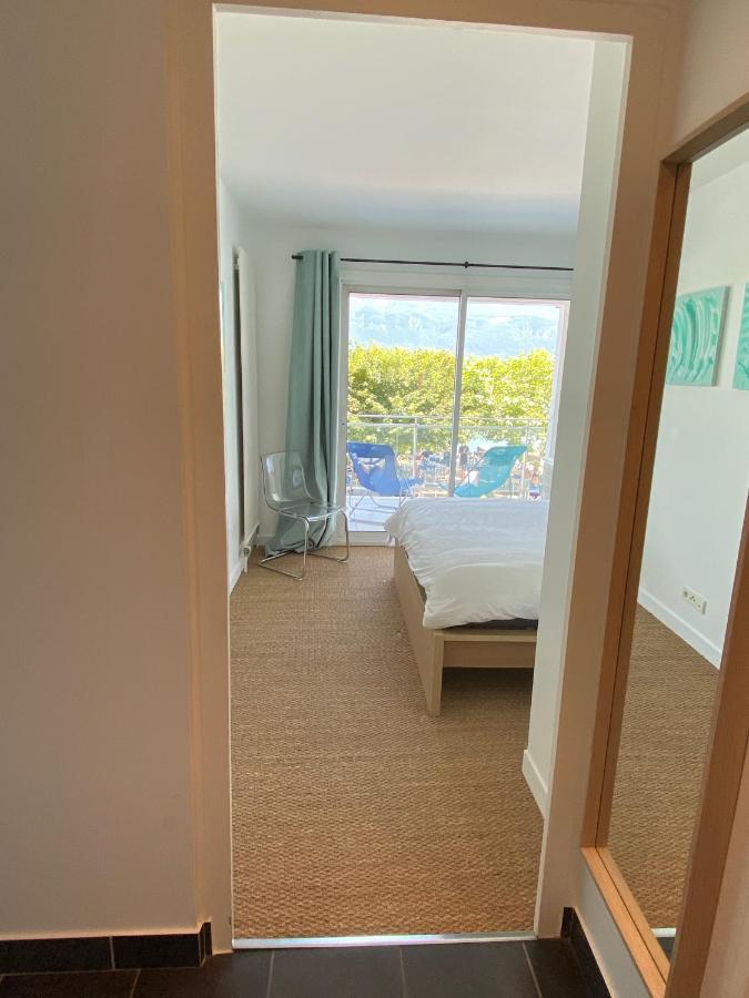 Les Suites Du Port Le Bourget-du-Lac Exteriör bild