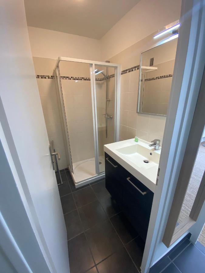 Les Suites Du Port Le Bourget-du-Lac Exteriör bild